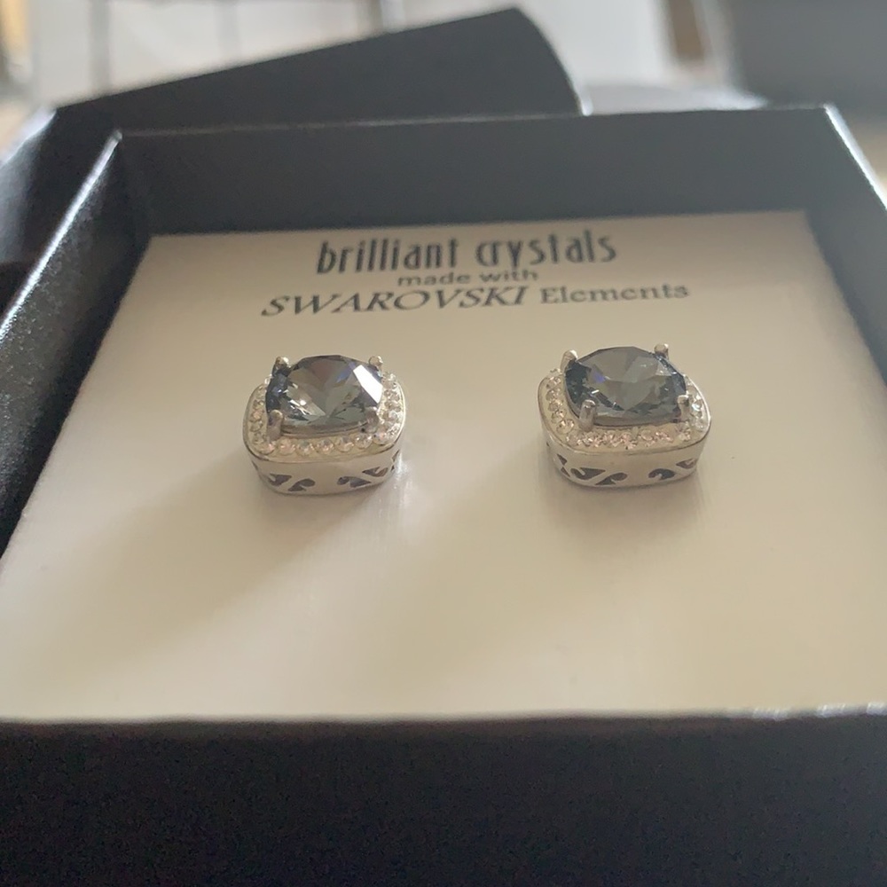 •Brilliant crystals made with Swarovski earrings • - Picture 3 of 4